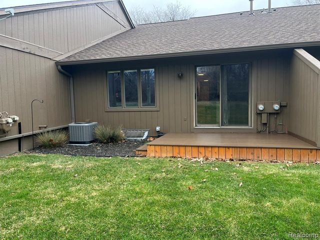 571 Park Place, Saline, MI 48176