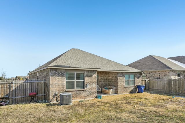 1800 Tyne Way, Crowley, TX 76036
