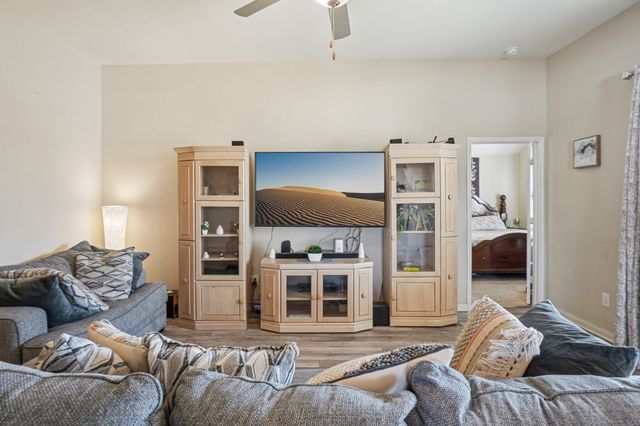 1800 Tyne Way, Crowley, TX 76036