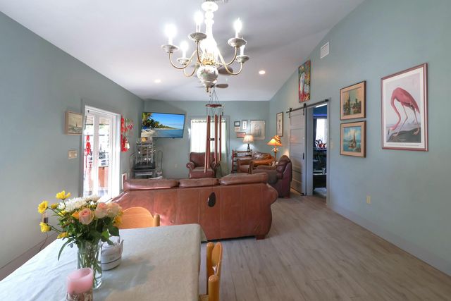 129 Lazy Lane, Key Largo, FL 33037