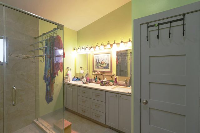 129 Lazy Lane, Key Largo, FL 33037