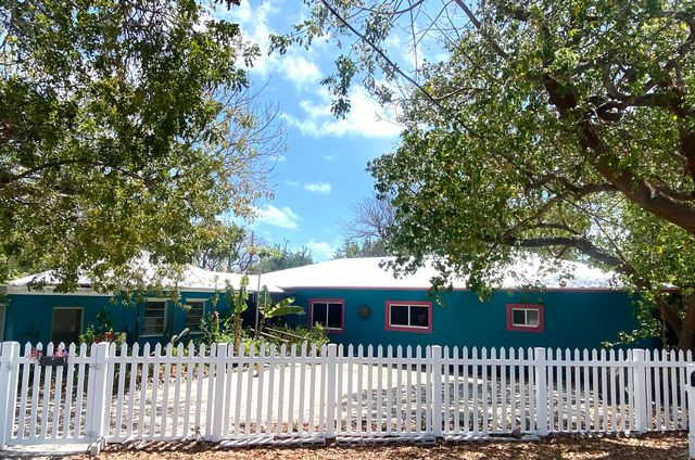 129 Lazy Lane, Key Largo, FL 33037