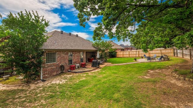 355 Wedgewood Pt, Conway, AR 72034