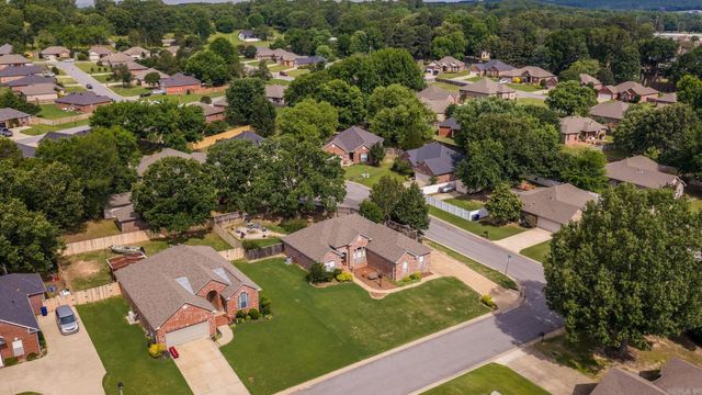 355 Wedgewood Pt, Conway, AR 72034