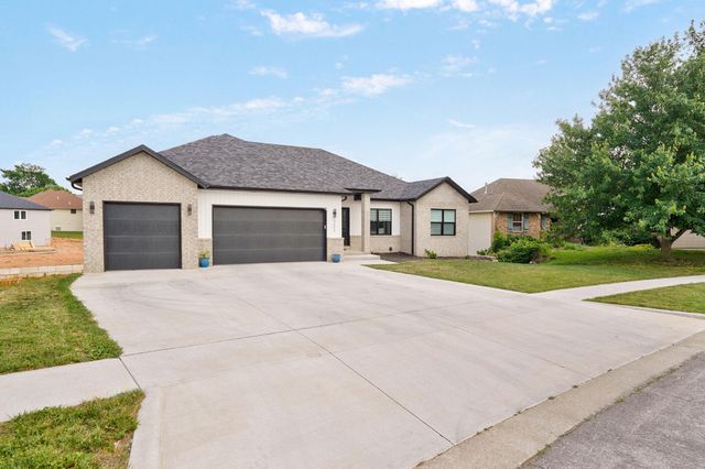 3630 N Thistlewood Court, Springfield, MO 65803