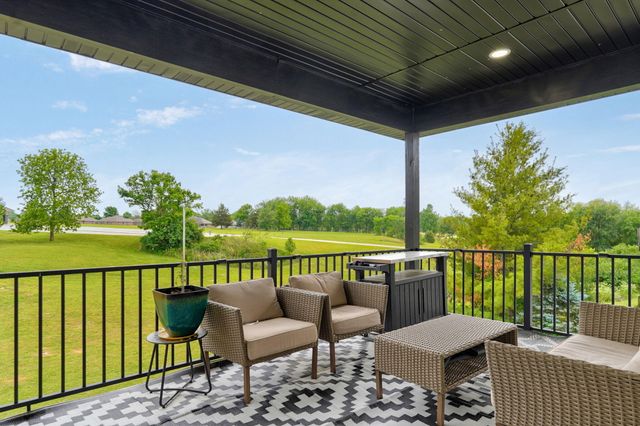 3630 N Thistlewood Court, Springfield, MO 65803
