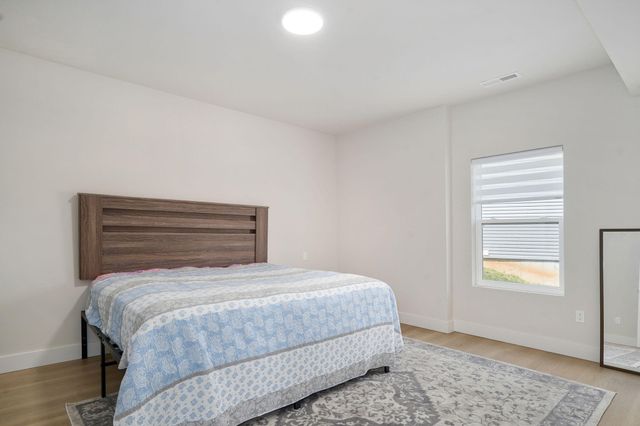 3630 N Thistlewood Court, Springfield, MO 65803