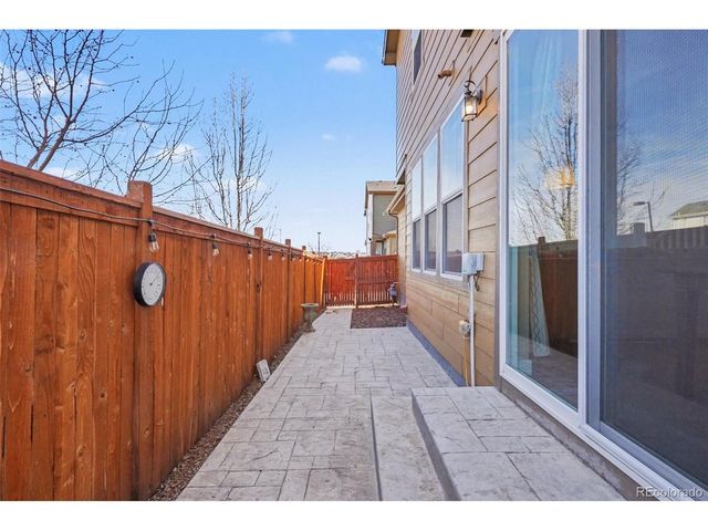 7567 S Zante Ct, Aurora, CO 80016