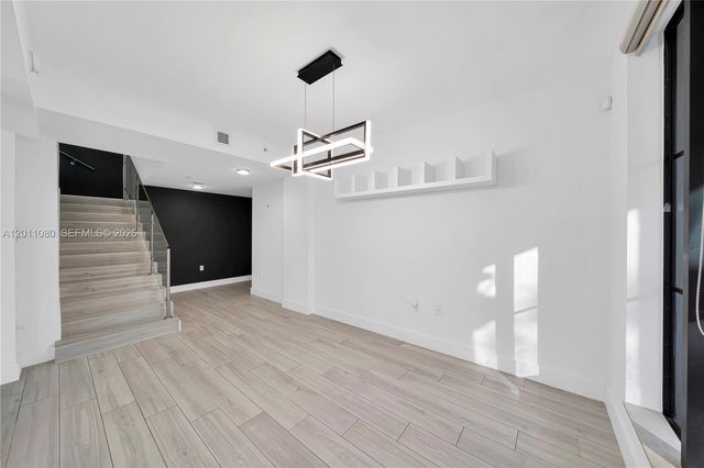 1650 Galiano St TH15, Coral Gables, FL 33134