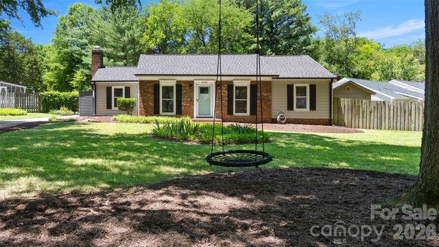 9126 Essen Lane, Charlotte, NC 28210