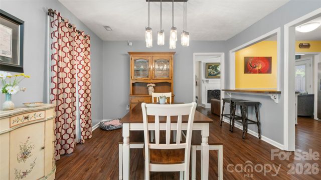 9126 Essen Lane, Charlotte, NC 28210