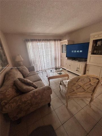 7030 NW 179th St 205, Hialeah, FL 33015