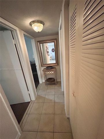 7030 NW 179th St 205, Hialeah, FL 33015