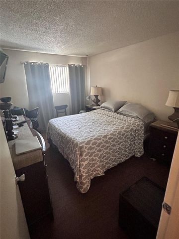 7030 NW 179th St 205, Hialeah, FL 33015