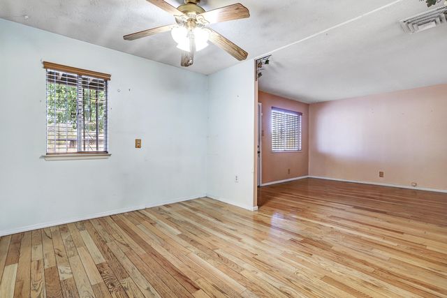 1708 TOWNER Avenue NW, Albuquerque, NM 87104