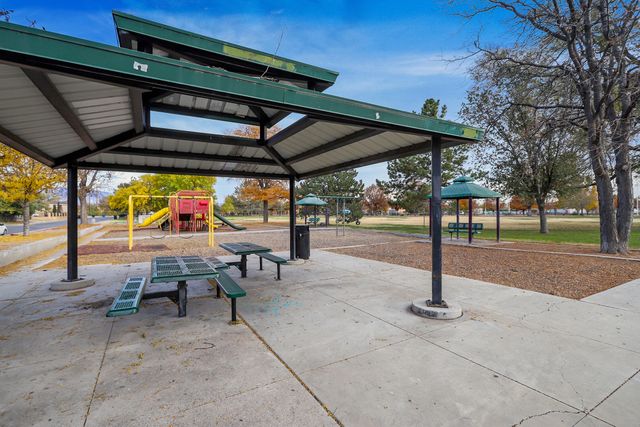 1708 TOWNER Avenue NW, Albuquerque, NM 87104