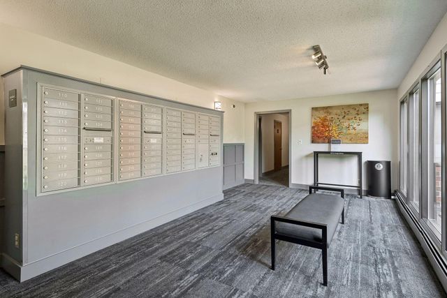 4 Pine Tree Drive 215, Arden Hills, MN 55112