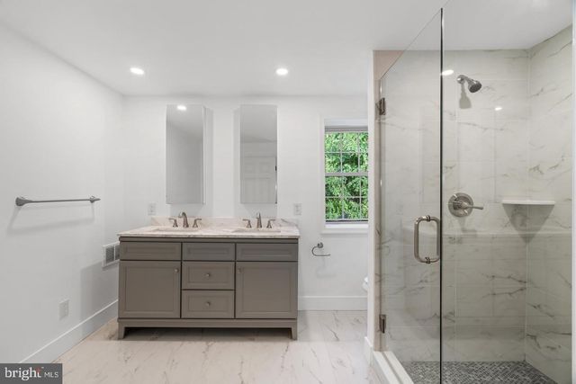 937 N AMERICAN ST, Philadelphia, PA 19123