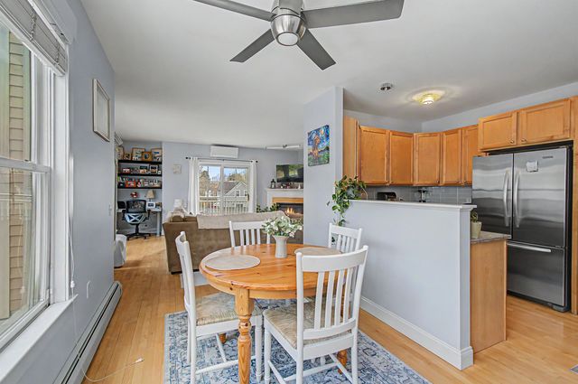 162 S Main St Apt 3D, Stowe, VT 05672