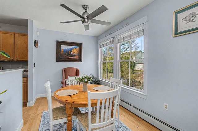 162 S Main St Apt 3D, Stowe, VT 05672