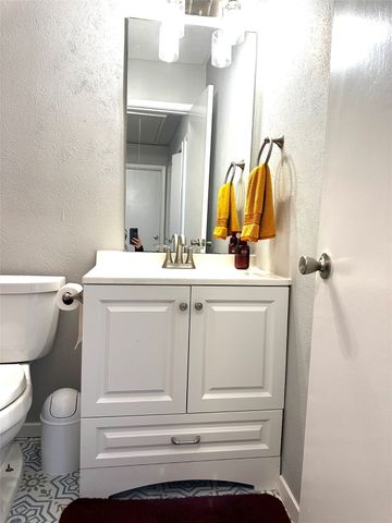 1 E Mountain Lane 33, Grand Prairie, TX 75052