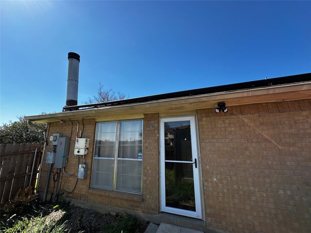 1 E Mountain Lane 33, Grand Prairie, TX 75052