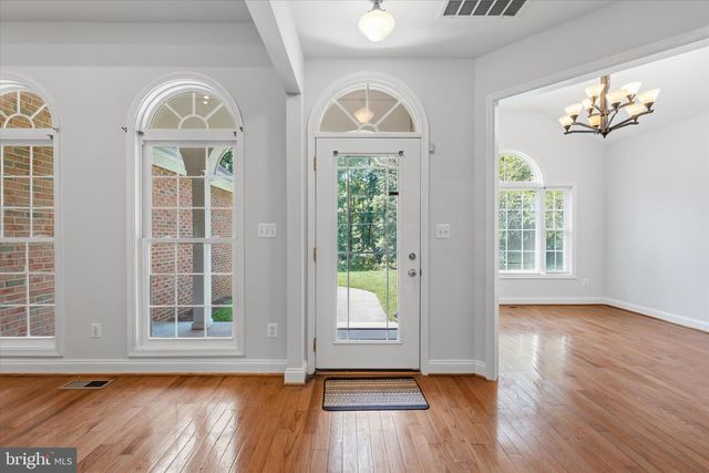 14855 LEE HWY, Gainesville, VA 20155