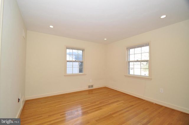 11132 LUXMANOR RD, North Bethesda, MD 20852