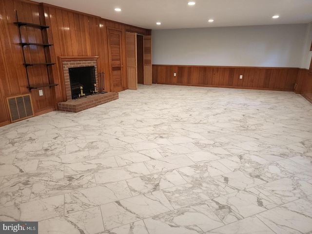 11132 LUXMANOR RD, North Bethesda, MD 20852