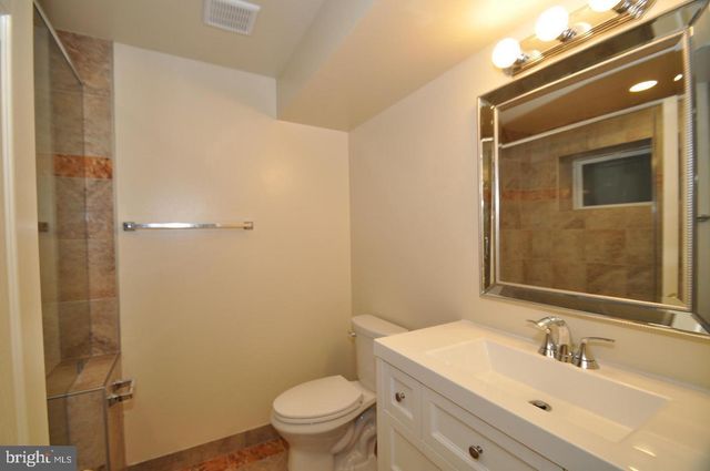 11132 LUXMANOR RD, North Bethesda, MD 20852