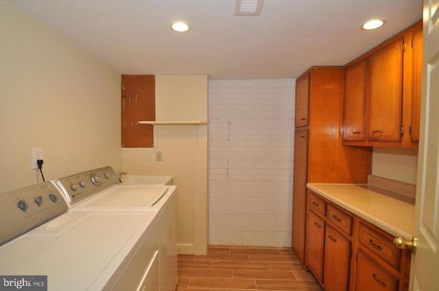 11132 LUXMANOR RD, North Bethesda, MD 20852