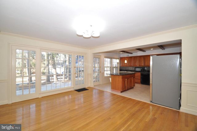 11132 LUXMANOR RD, North Bethesda, MD 20852
