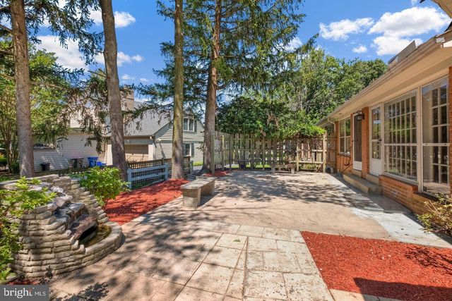 11132 LUXMANOR RD, North Bethesda, MD 20852