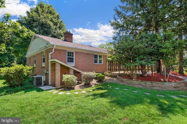11132 LUXMANOR RD, North Bethesda, MD 20852