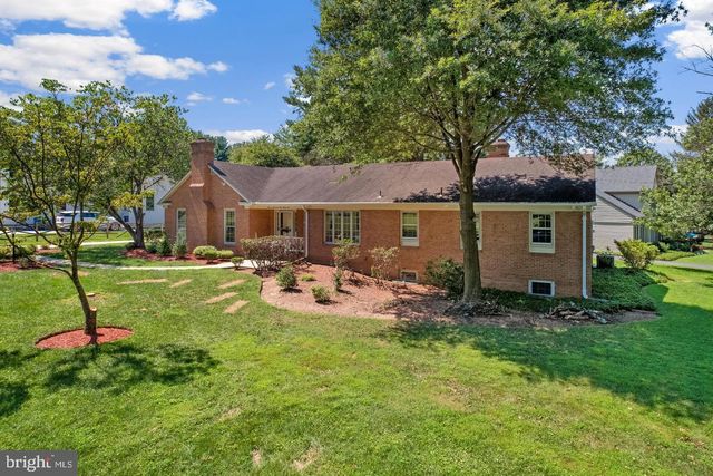 11132 LUXMANOR RD, North Bethesda, MD 20852
