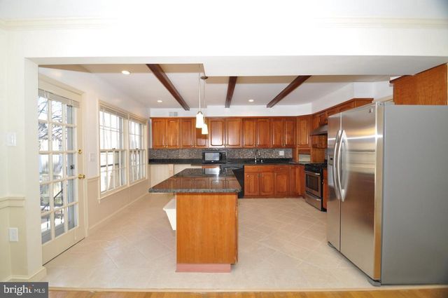 11132 LUXMANOR RD, North Bethesda, MD 20852