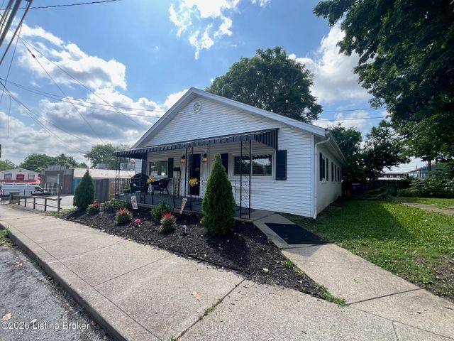 115 N 1st Ave, La Grange, KY 40031
