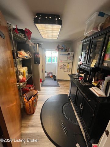 115 N 1st Ave, La Grange, KY 40031