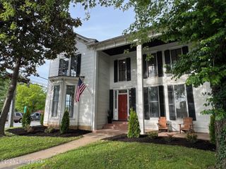 115 N 1st Ave, La Grange, KY 40031