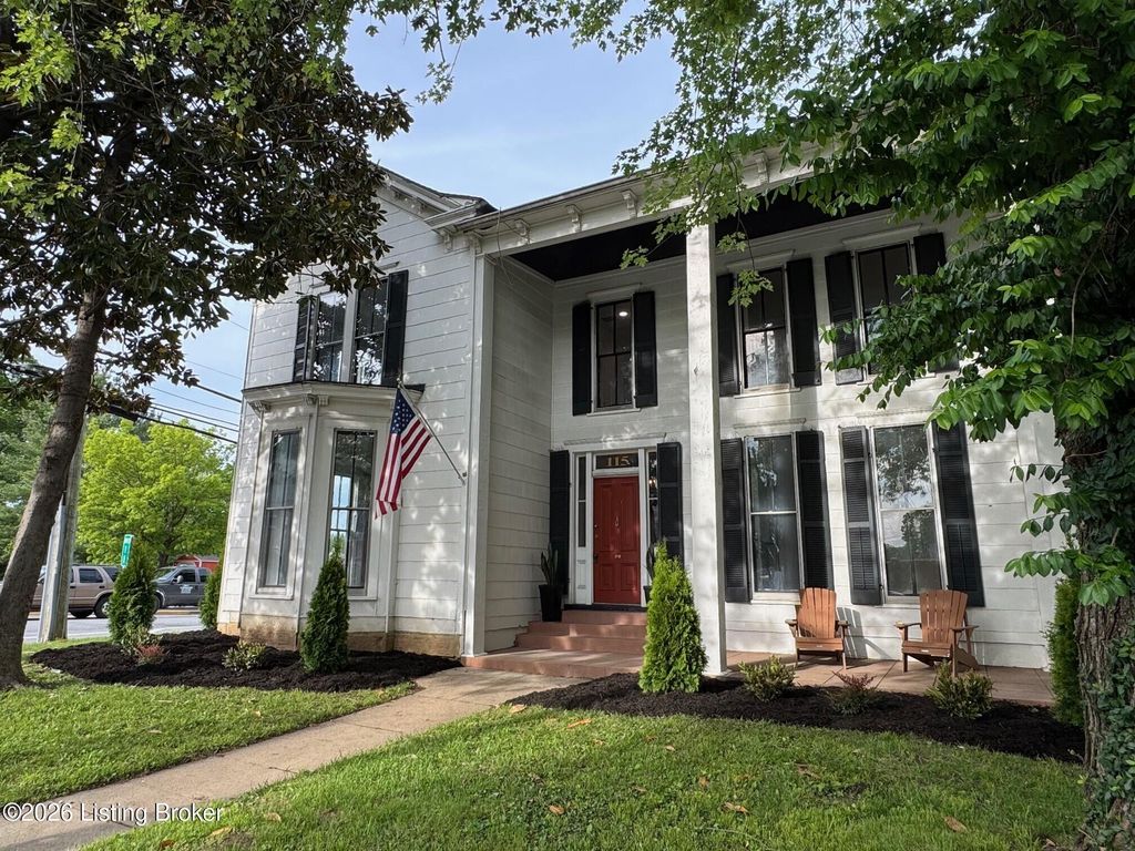 115 N 1st Ave, La Grange, KY 40031