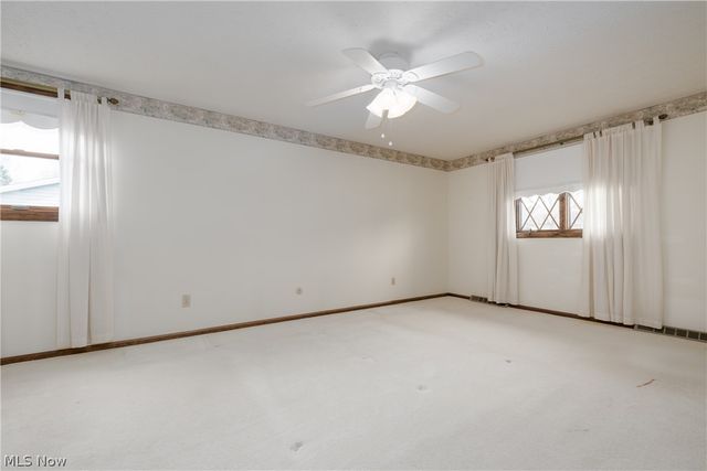 407 Eastbury Avenue NE, North Canton, OH 44720