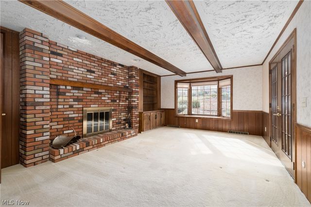 407 Eastbury Avenue NE, North Canton, OH 44720