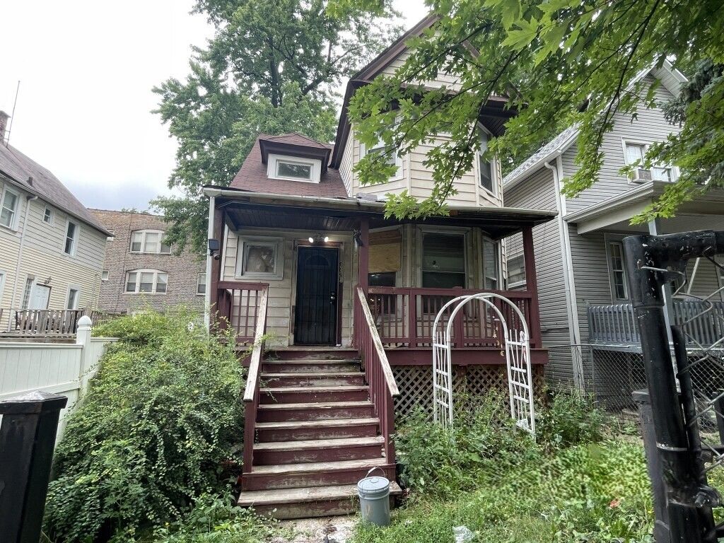 5252 W Ferdinand Street, Chicago, IL 60644