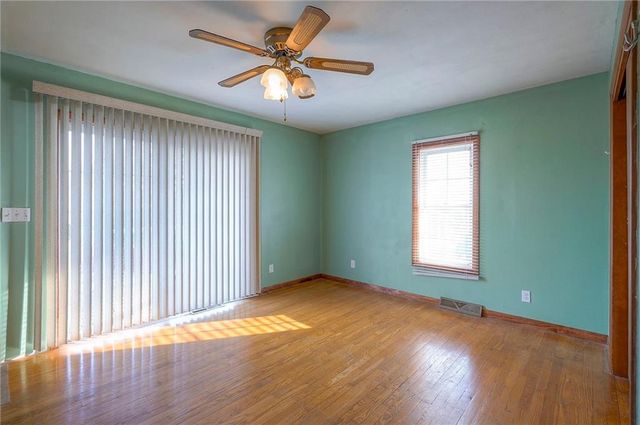 6509 Twin Oaks Drive, Kansas City, MO 64151