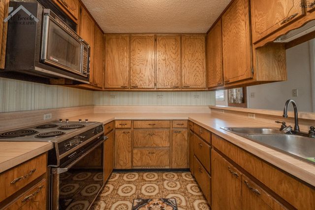 531 HOMESTEAD LANE, Wichita Falls, TX 76305