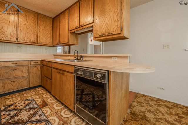 531 HOMESTEAD LANE, Wichita Falls, TX 76305