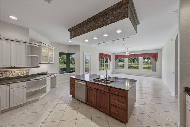1814 SANDHILL LANE, Winter Haven, FL 33884