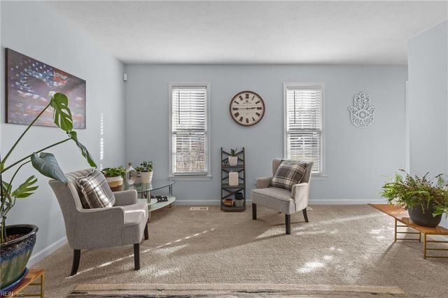 204 Harlan DR, Yorktown, VA 23692