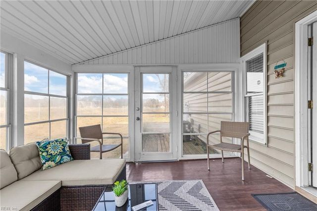 204 Harlan DR, Yorktown, VA 23692