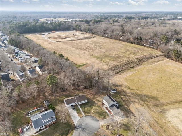 204 Harlan DR, Yorktown, VA 23692